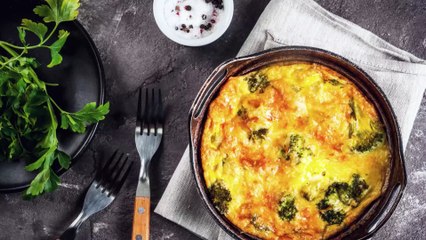 Torta de queijo e brócolis