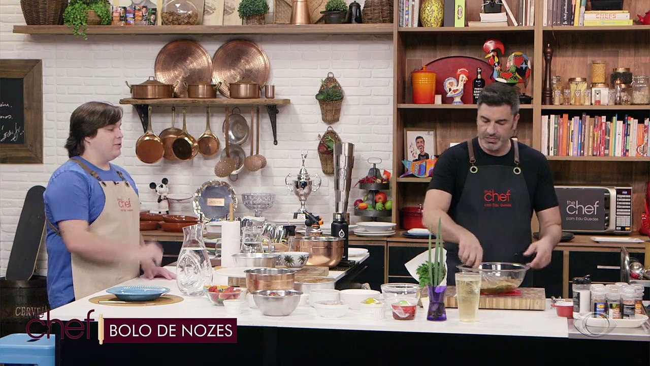 Bolo de nozes