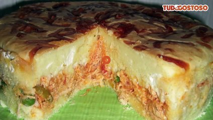 Torta de frango com catupiry da Lilian