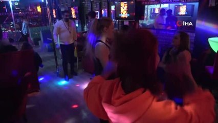 İranlılar yılın en uzun gecesini Van'da kutladı