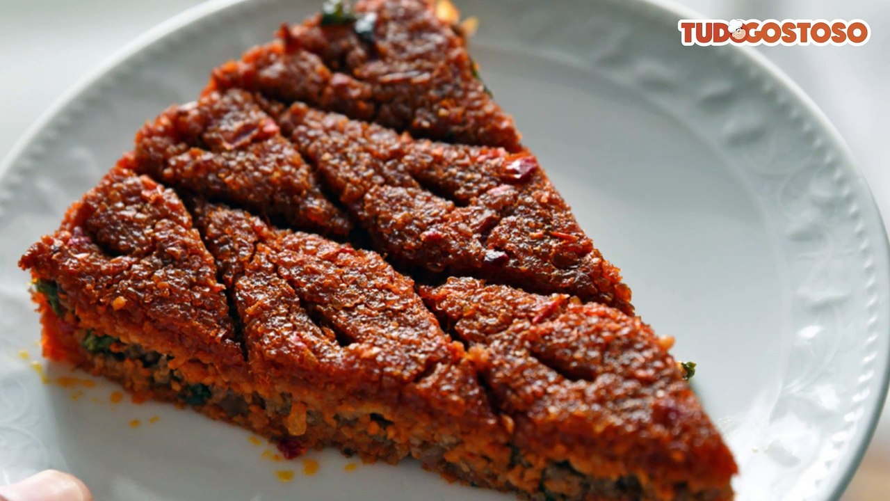Quibe de forno recheado com mussarela e presunto
