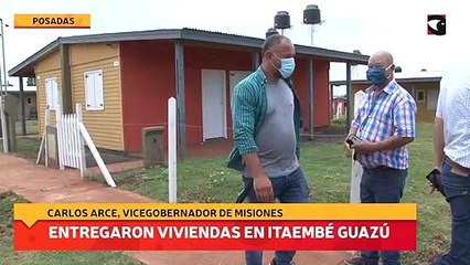 Entregaron viviendas en Itaembé Guazú