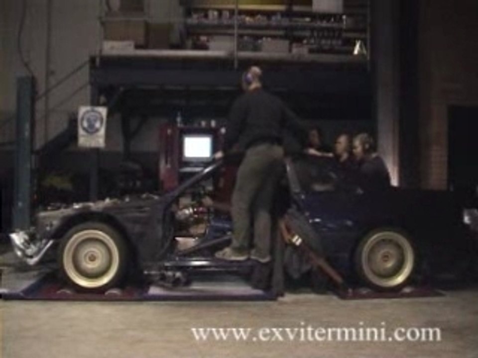 Nissan SKYLINE Jumping Dino
