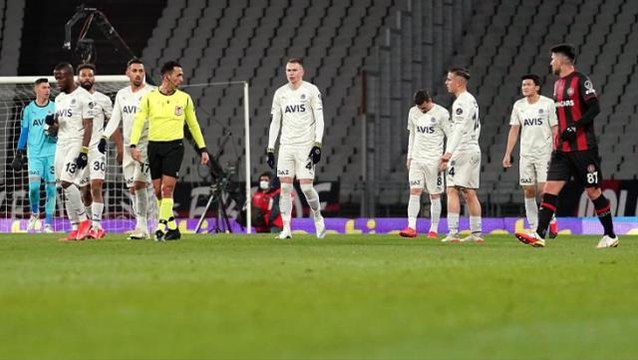 Karagümrük maçı Fenerbahçe'de başları öne eğdi! Yıldız futbolcu tek cümleyle vahim tabloyu özetledi