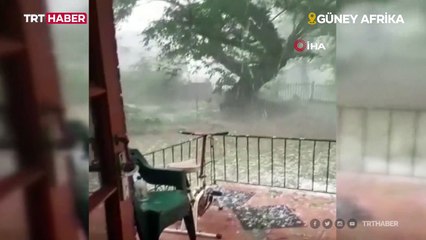 Güney Afrika'da dolu yağışı: Araçlarda hasar oluştu