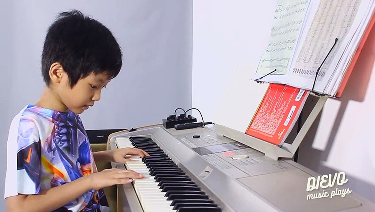 Lullaby Piano Play