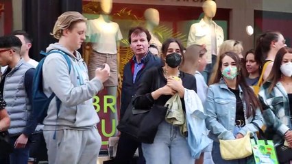 ONE MINUTE INTO SINGING & THE CROWD LOVE it - Happier by Olivia Rodrigo - Allie Sherlock Cover