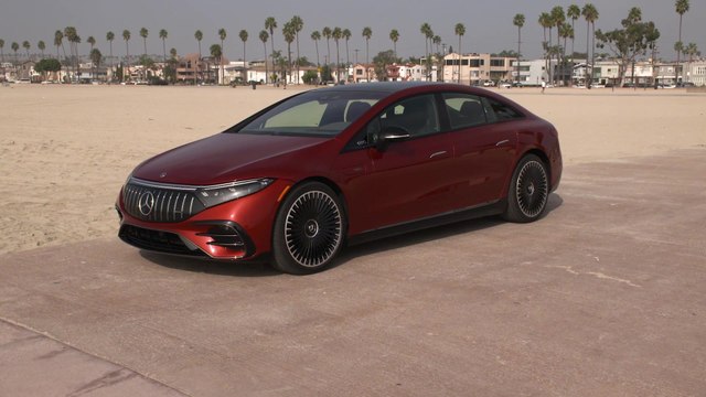 Mercedes-AMG EQS 53 4MATIC+ Design in Hyazinth red