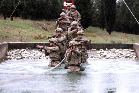 Son dakika haberleri! Jandarma komandoların nefes kesen eğitimi