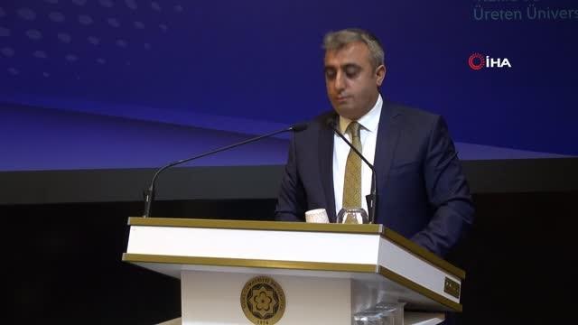 Sivas Cumhuriyet Üniversitesi'nde Yunus Emre'yi anma etkinliği düzenlendi