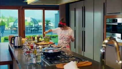 Full Moon  Dolunay Episode 1 English Subtitle Turkish Romantic  Comedy Drama Can Yaman Özge Gürel