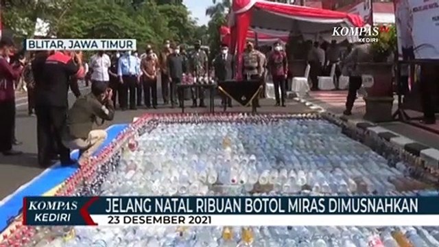 Pemusnahan Ribuan Botol Miras Hasil Operasi Cipta Kondisi Jelang Perayaan Natal