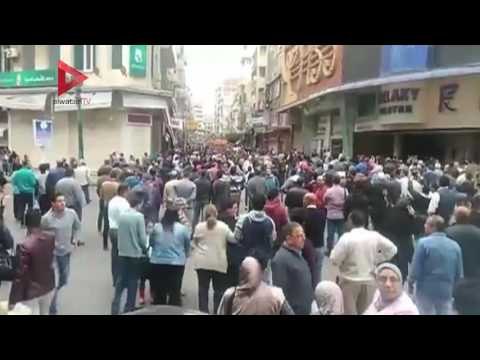 تجمهر الأهالي أمام الكنيسة المرقسية بالإسكندرية