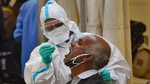 Center warns states over increasing cases of Omicron