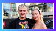 Anwar Hadid Dikabarkan Pindah Agama Demi Dua Lipa