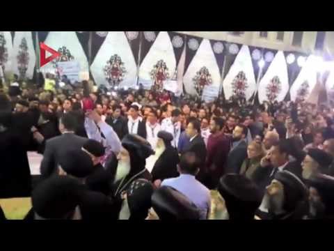 وصول جثامين شهداء مارجرجس وسط زغاريد وتصفيق من الحاضرين لصلاة الجنازة