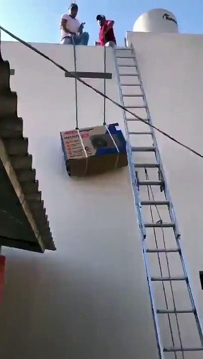 A desastrosa subida de uma máquina de ar condic...