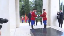 PODGORİTSA - TBMM Başkanı Şentop, Karadağ Meclis Başkanı Becic ile Gorica Partizan Heykeli'ne çelenk koydu
