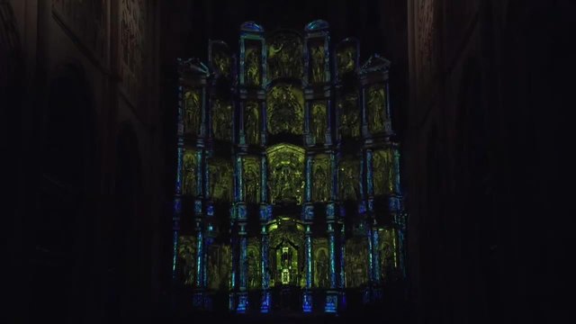 La catedral de Burgos ilumina sus ocho siglos de historia con un espectáculo inmersivo