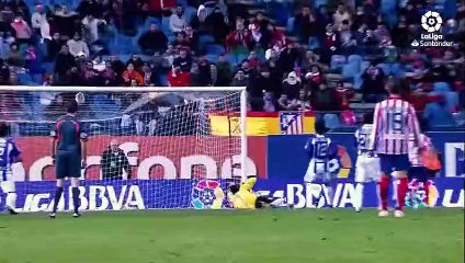 Sergio 'Kun' Agüero retires from football