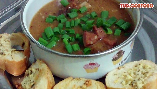 Caldo de aipim de calabresa e bacon