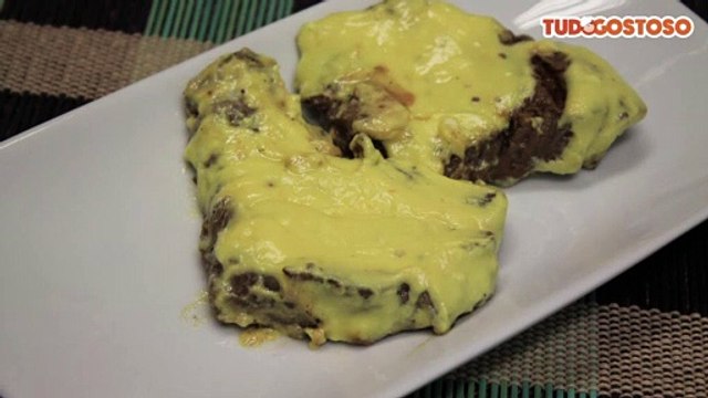 Filé ao molho mostarda