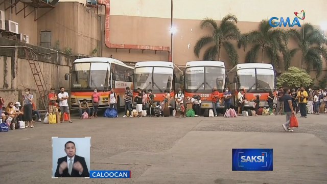 Mga balak mag-Pasko at Bagong Taon sa probinsiya, naipon sa terminal dahil kaunti ang bumibiyaheng bus | Saksi