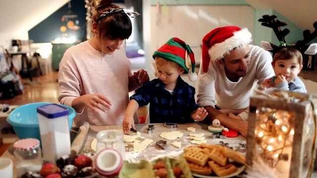 Lo spuntino per Babbo Natale, cosa lasciano i bambini sotto l'albero: usanze dal mondo