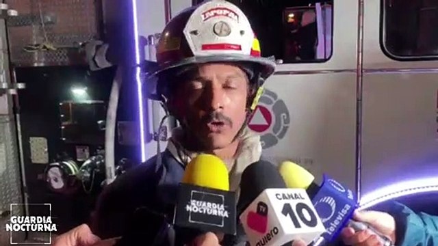 Una vivienda de la colonia Lomas del Valle en Zapopan, fue consumida por un impresionante incendio