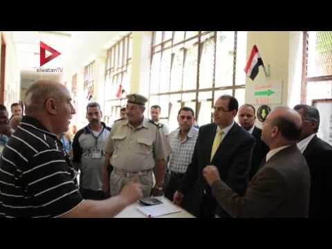 محافظ الدقهلية يتفقد أعمال الرصد والتصحيح بكنترولات امتحانات الثانوية بالمنصورة