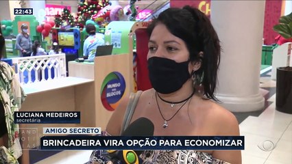 Amigo secreto vira opção para economizar nos presentes de Natal.