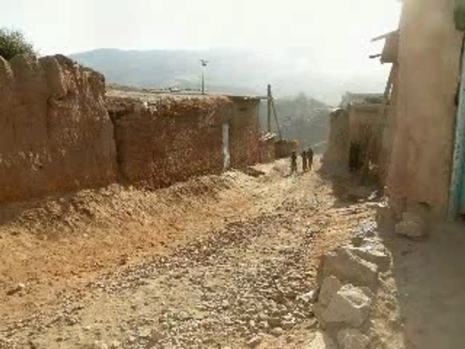Ouzbékistan village rouge