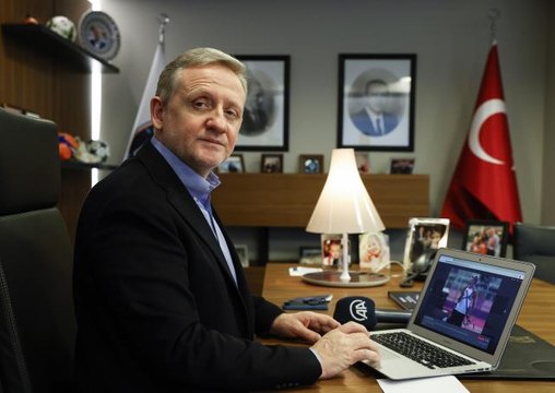 Son dakika haberi... Başakşehir Futbol Kulübü Başkanı Göksel Gümüşdağ, AA'nın Yılın Fotoğrafları oylamasına katıldı