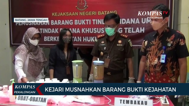 Kejari Batang Musnahkan Barang Bukti Kejahatan