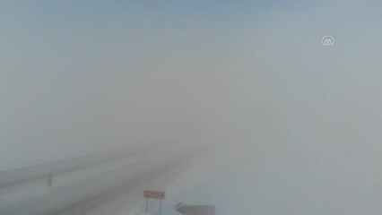 Kışın çetin geçtiği Ağrı'yı kaplayan kar ve sis drone ile görüntülendi