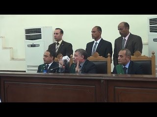 قاضي "فض رابعة" للمتهمين: "عاوزين تردوني".. والمتهمان: "أيوة"