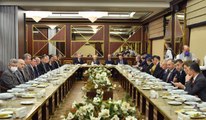 MHP Genel Başkanı Bahçeli, partisinin milletvekilleriyle yemekte bir araya geldi