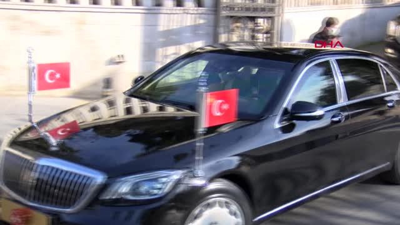 Son dakika haberleri | CUMHURBAŞKANI ERDOĞAN ANNE VE BABASININ MEZARINI ZİYARET ETTİ