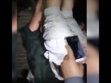 تعليق شخص من يديه وقدميه وتعذيبه بتهمة محاولة خطف طفل في سوهاج