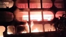 Al menos 39 muertos y decenas de heridos en el incendio de un ferri en Bangladés