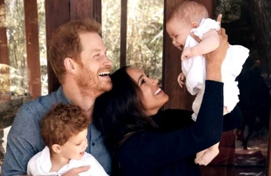 Duke and Duchess of Sussex release first photo of Lilibet on Christmas card
