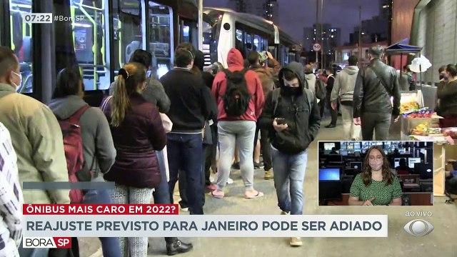 A prefeitura de São Paulo tenta segurar o reajuste na tarifa de ônibus, mas para isso terá que desembolsar mais de três bilhões de reais.