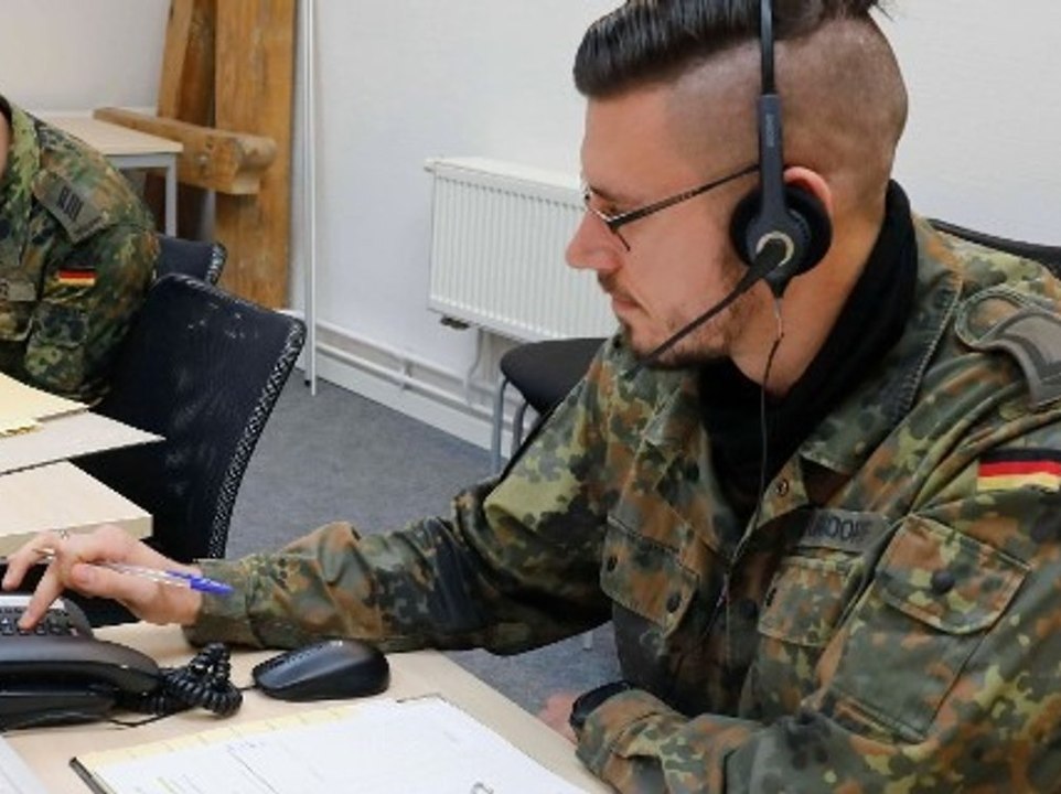 Corona: Gesundheitsämter geben Kontaktverfolgung auf