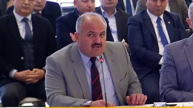 İstanbul Taksiciler Esnaf Odası Başkanı Eyüp Aksu: 100 zam istiyoruz