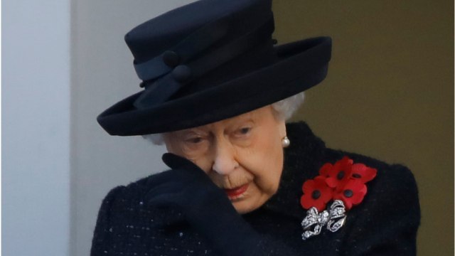 FEMME ACTUELLE - Elizabeth II adresse ses vœux pour Noël et glisse un détail émouvant à son mari défunt