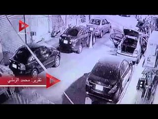 لحظة هروب المتورط في طعن سيدة أمام كنيسة بالإسكندرية