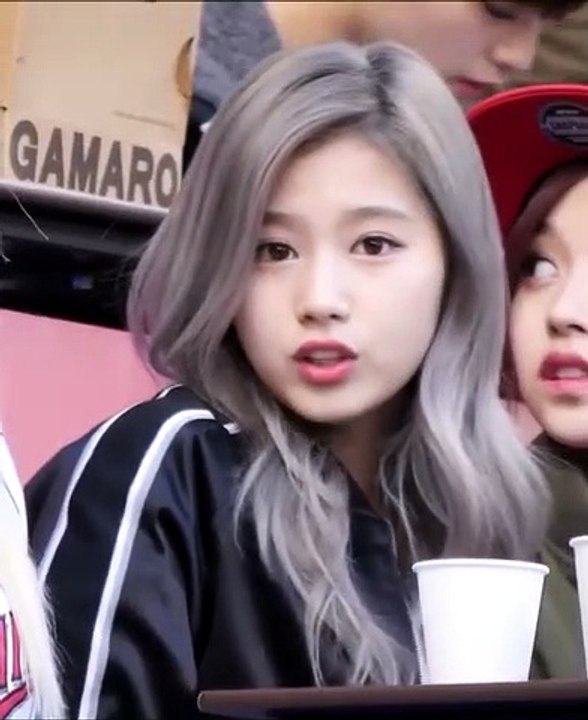 beautiful sana