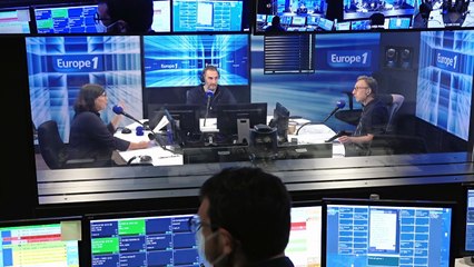 REDIFF - Henri VIII à la Star Academy