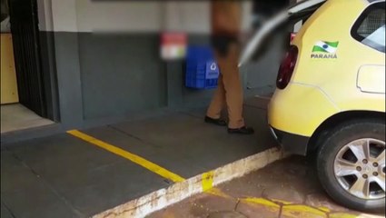 Homem de 27 anos é detido com veículo furtado; carro tinha rastreador