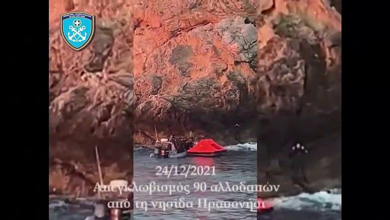 Migrantes são resgatados após naufrágio na Grécia